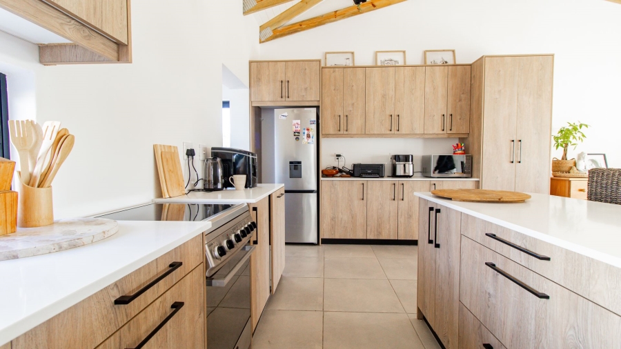 9 Bedroom Property for Sale in Long Acres Country Estate Western Cape